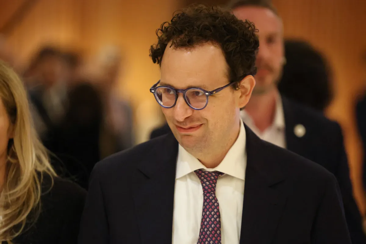 Anthropic CEO Dario Amodei to Dine with Former President Donald Trump