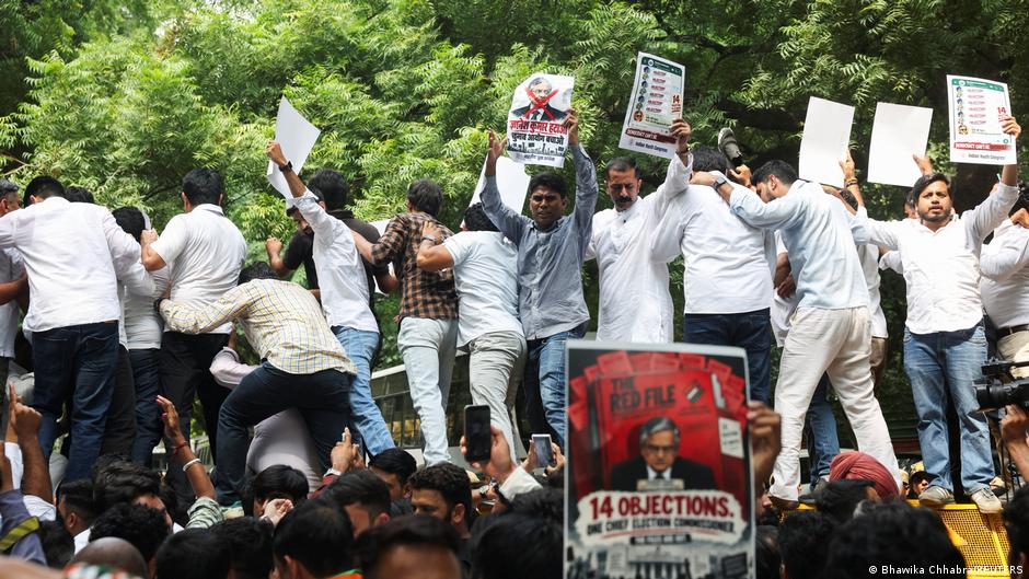 India opposition leaders convene to challenge voter roll changes and poll chief