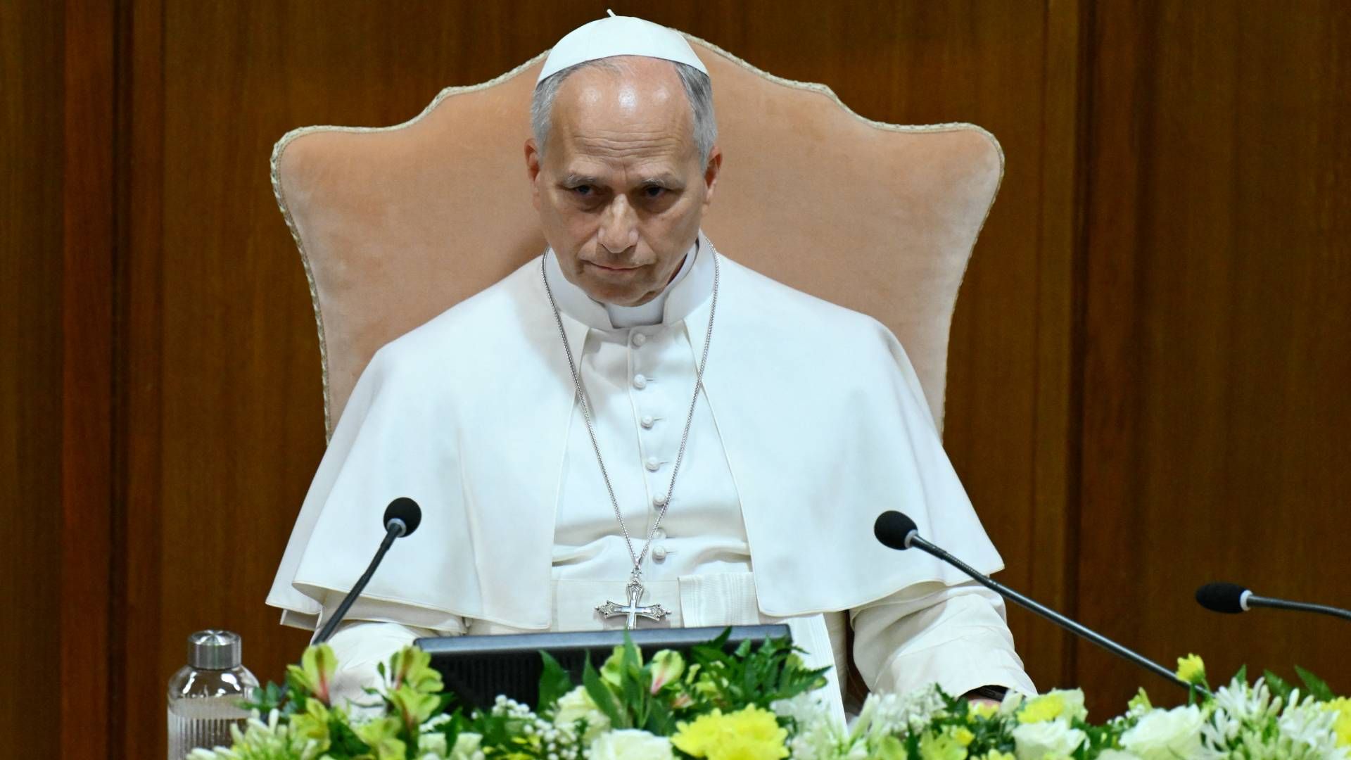 Pope clashes with creators over machine generated art