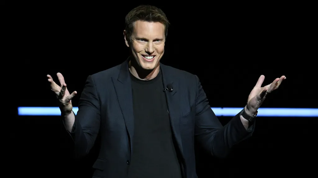 Skydance Boosts Pay and Extends Contracts for Top Executives While WBD Announces New Bonuses