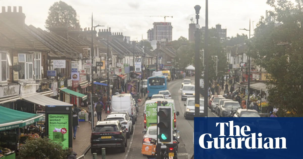 White residents claim safety in Bury Park despite ‘no‑go zone’ claims