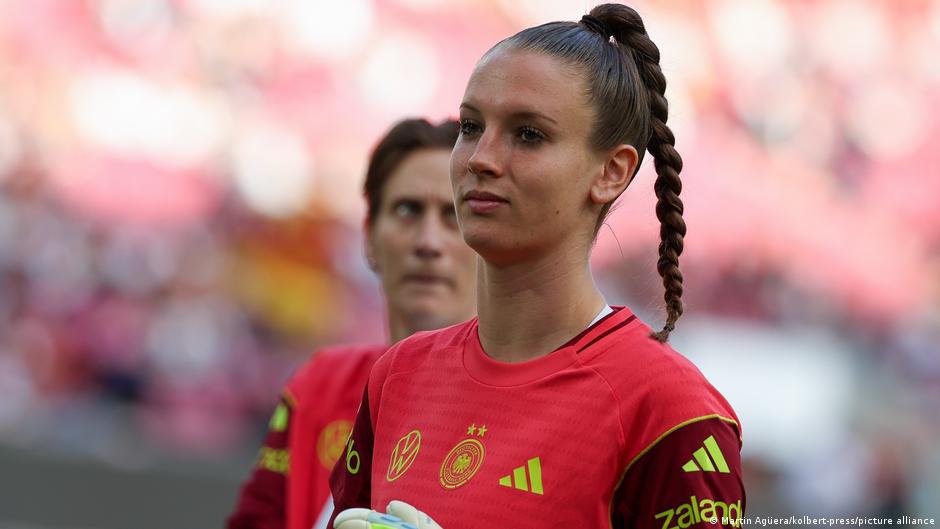 Can Ena Mahmutovic Challenge for Germany’s No.1 Goalkeeper Spot?