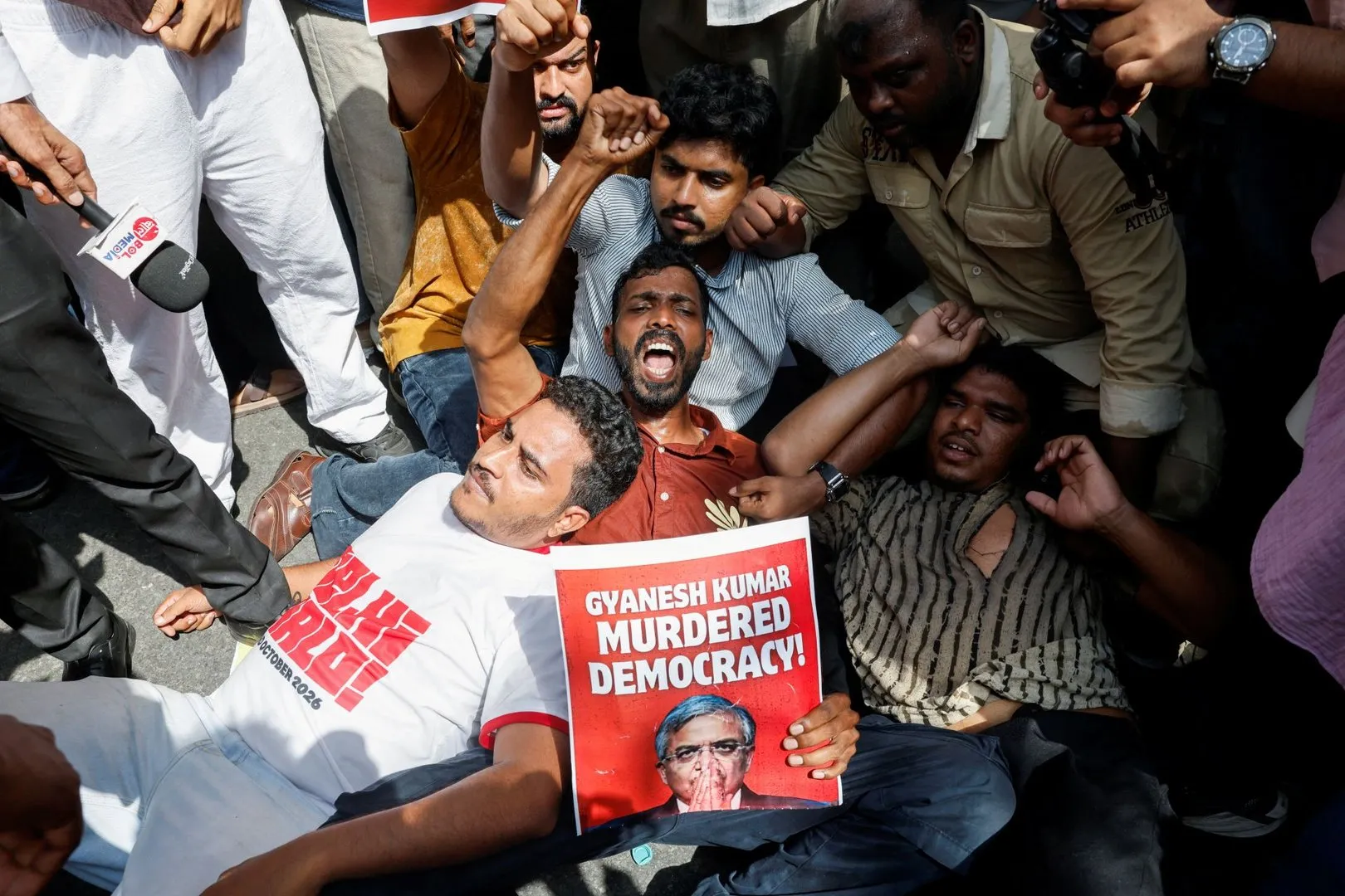 India Deploys Police and Halts Transport Ahead of Massive Delhi Protest