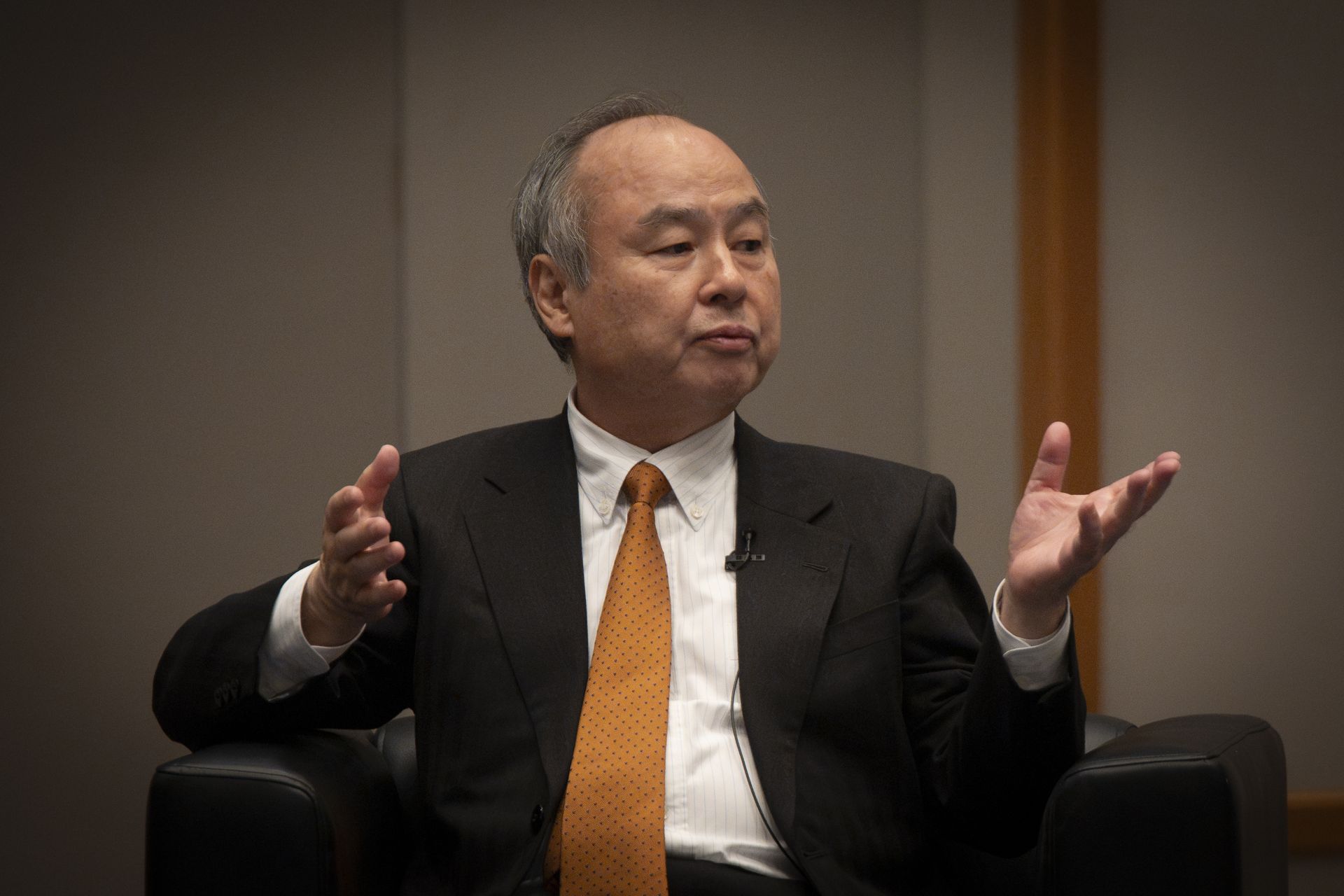 SoftBank seeks $100 billion from Middle Eastern investors for tech growth