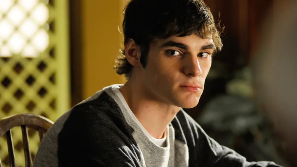 RJ Mitte, Breaking Bad Star, Dies at 34