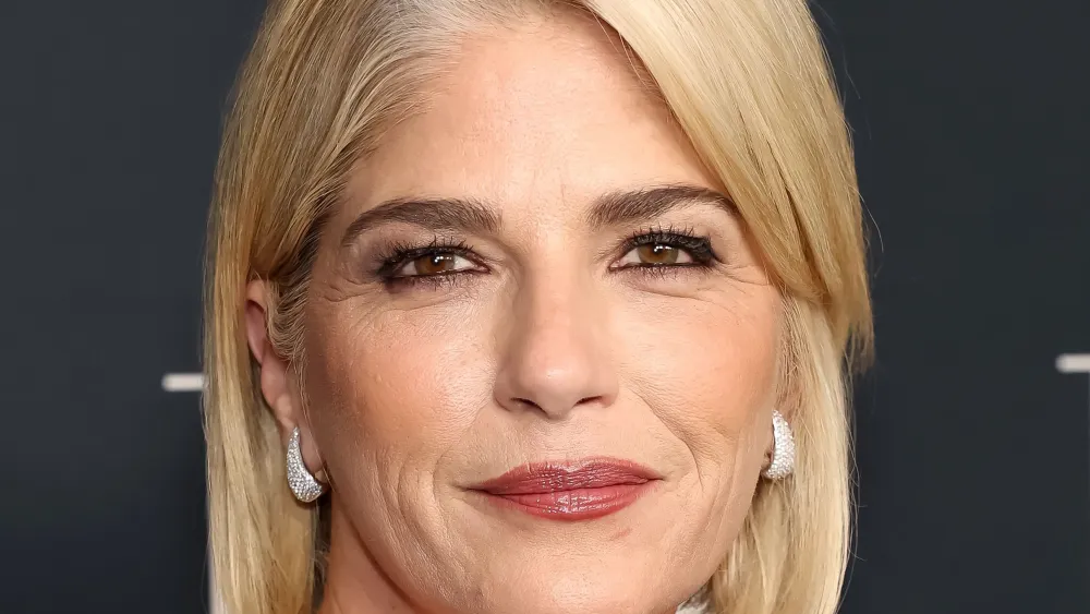 Selma Blair Charged with Assault on Delta Flight
