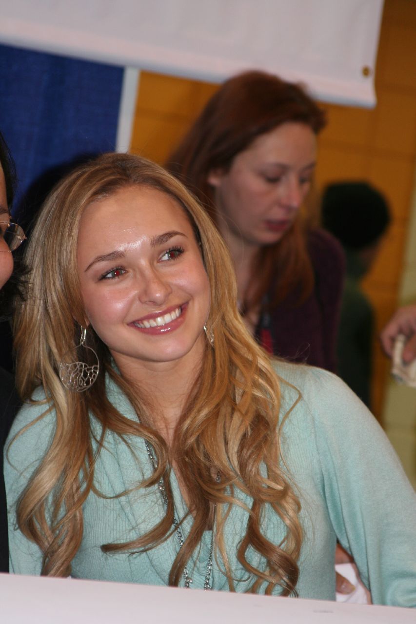 Hayden Panettiere’s Mother Slams Gayle King Over CBS Remarks