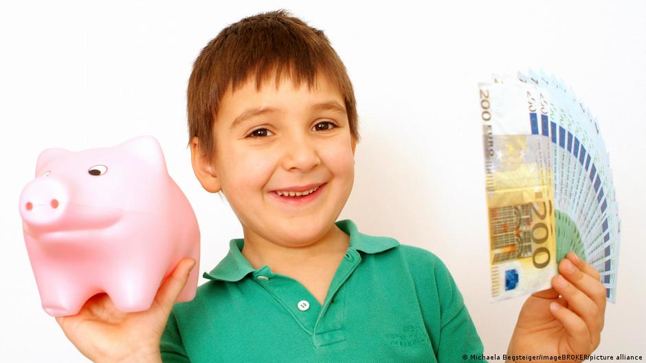 Germany Approves Monthly Child Pension Savings, Families Can Contribute More