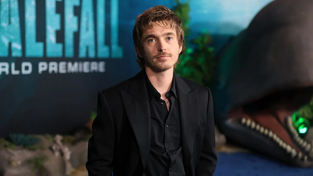 Austin Abrams Still Won’t Admit Which Was Tougher to Shoot, “Whalefall” or “Resident Evil”