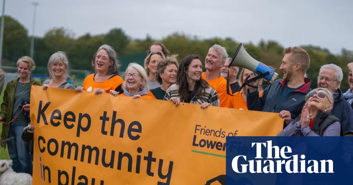 Parents Turn Field into Protest to Stop Totnes School Land Sale