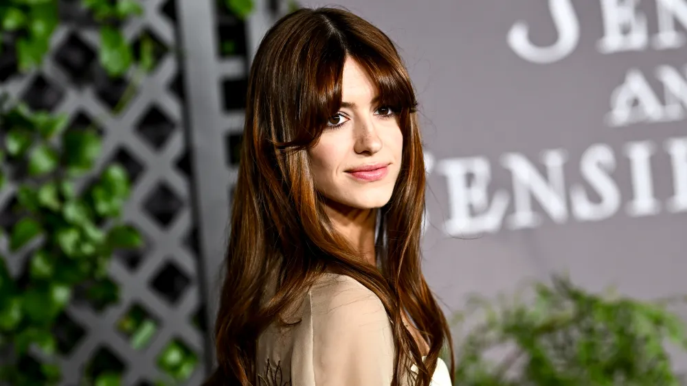Why Daisy Edgar-Jones Turned to Dolly Parton for ‘Sense and Sensibility’ Prep