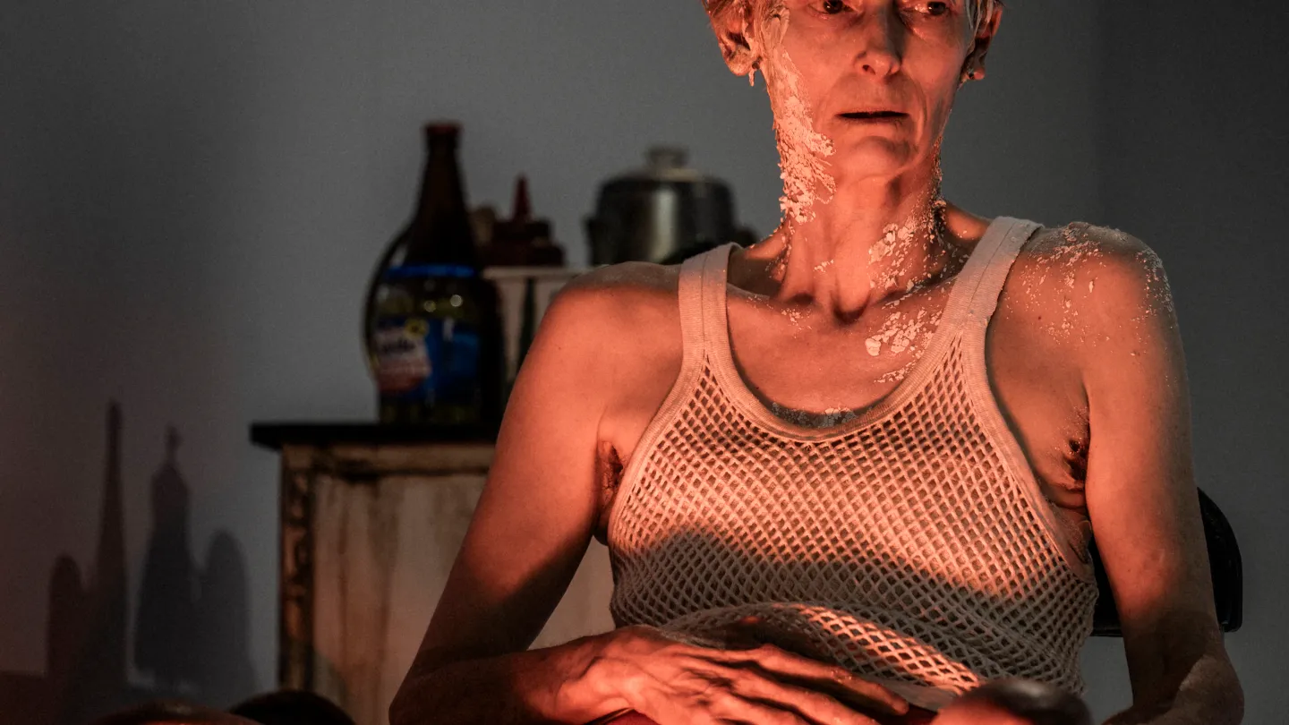 Tilda Swinton Returns to Off‑Broadway in Solo Drama Man to Man