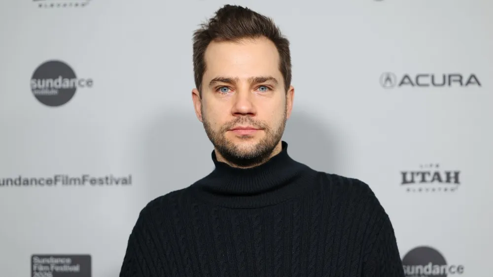 Michał Marczak’s Narrative Debut ‘Perfection’ on Berlin Millennials