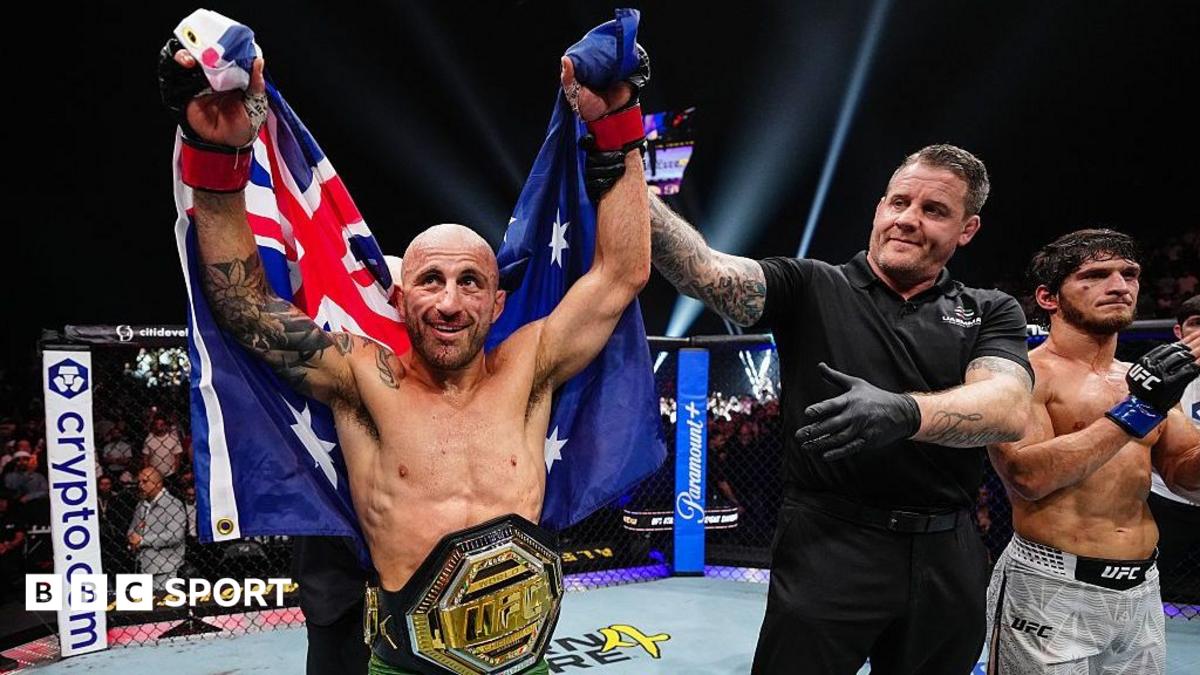 Volkanovski Stops Evloev for Record Ninth Title Win at UFC 333