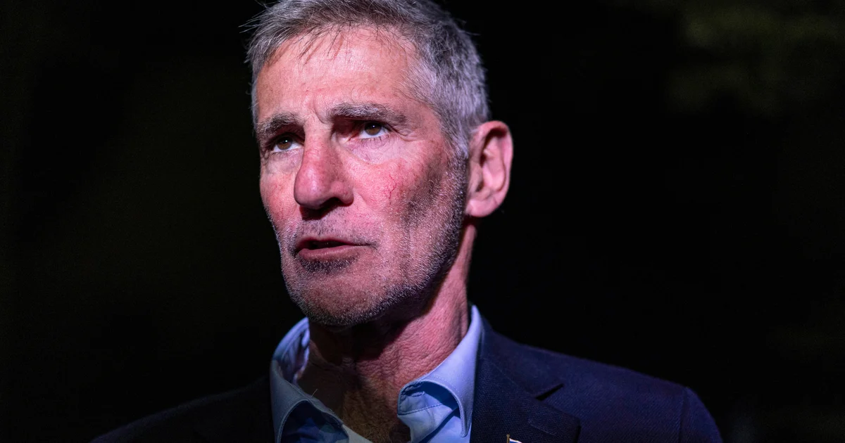 Israeli Police Detain Man with Knife at Yair Golan Election Rally