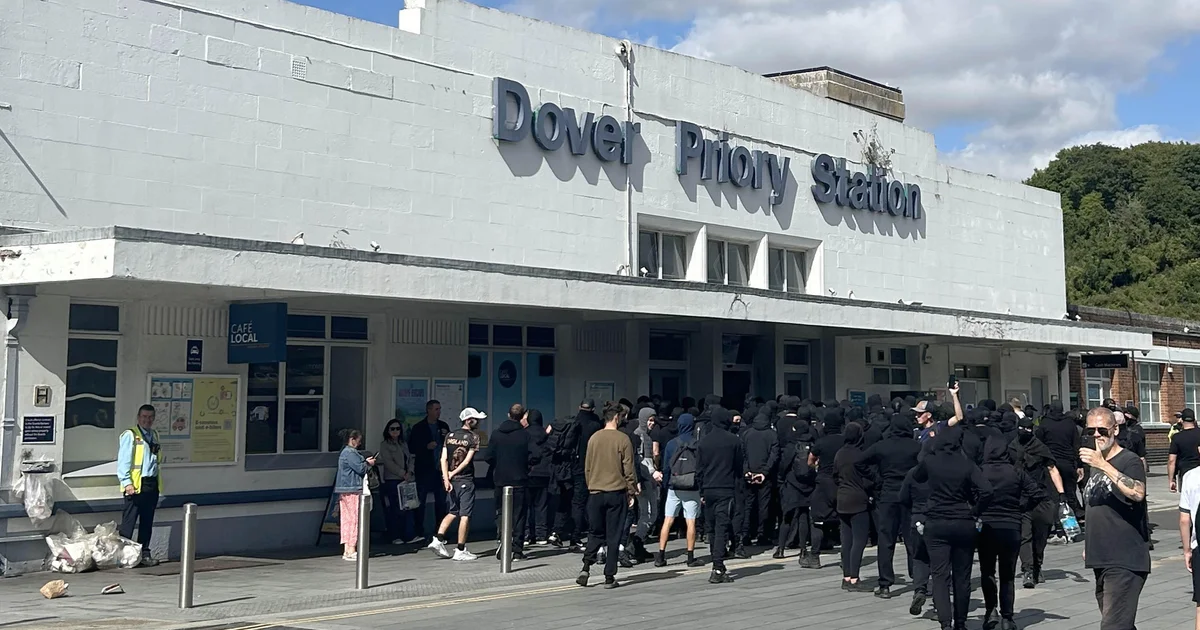 UK anti migrant protests labeled thuggish and intimidating