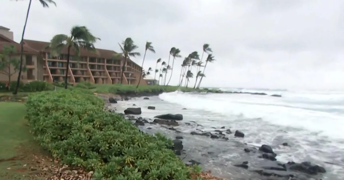 Hawaii Declares State of Emergency as Hurricane Lowell Threatens Islands