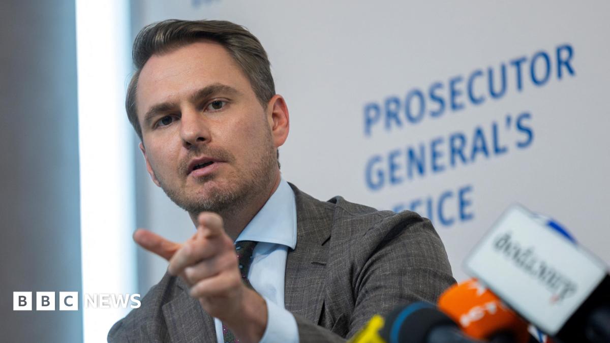 Ukraine’s Chief Prosecutor Resigns Amid Call Centre Corruption Probe