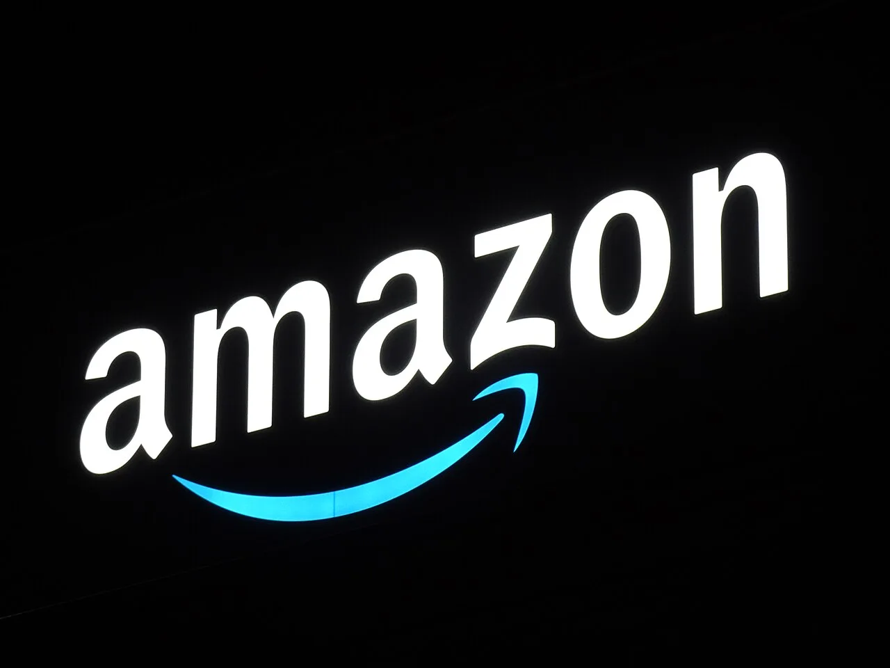 Cover image for Amazon Fixes Billing Bug