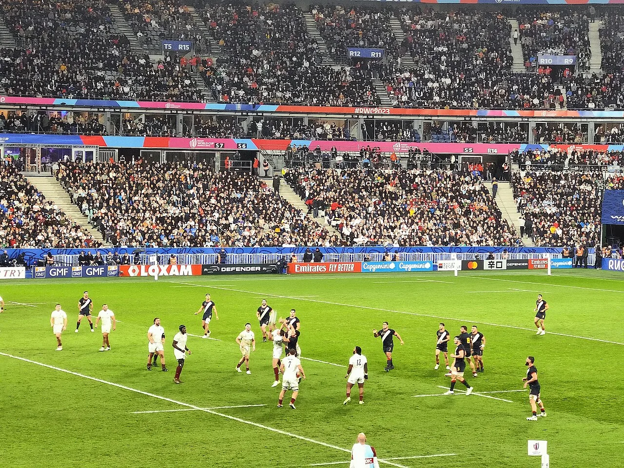 Cover image for Argentina Beats England