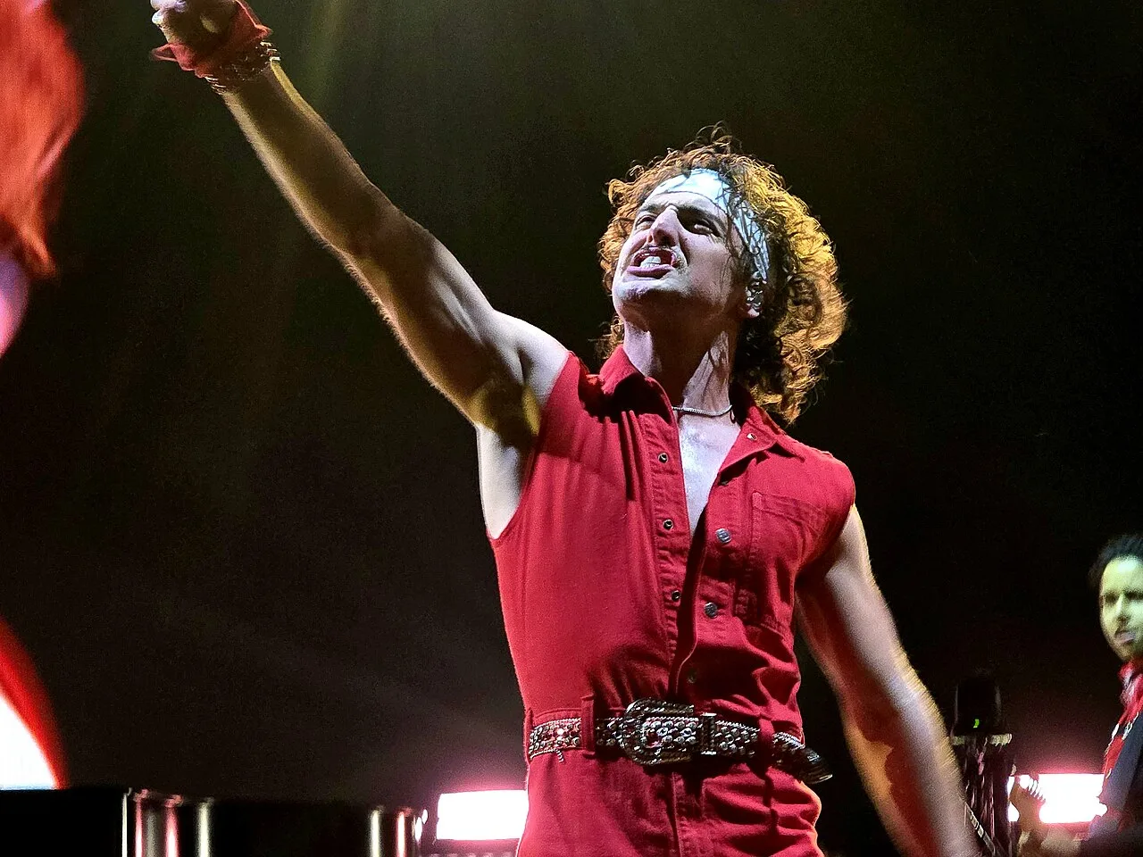 Cover image for Benson Boone Postpones Sacramento Show