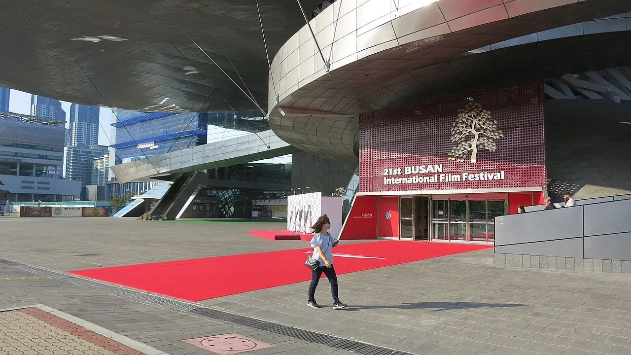 Cover image for Busan Film Festival Honors Founder Kim Dong-ho