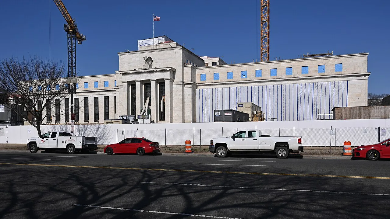 Fed Keeps Rates Steady