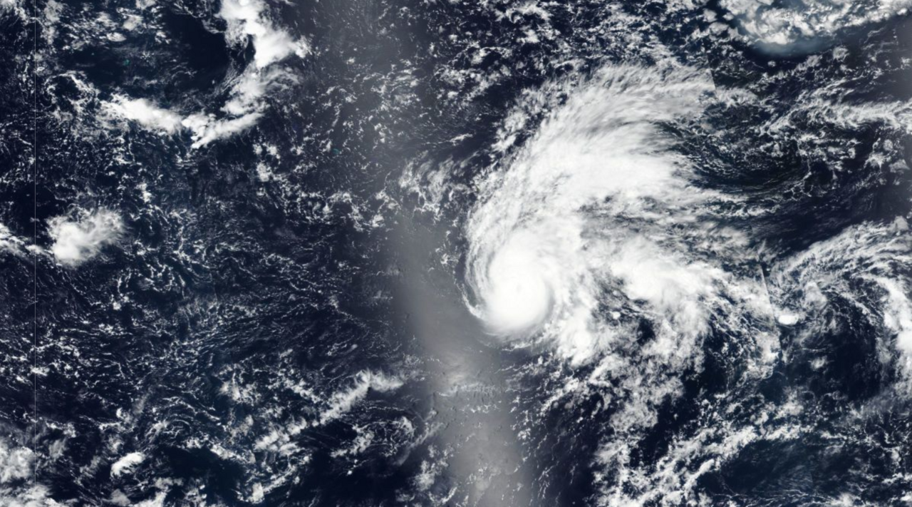 Cover image for Hawaii Braces for Historic Hurricane