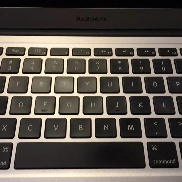 Cover image for MacBook Air Hit by Global Memory Shortage