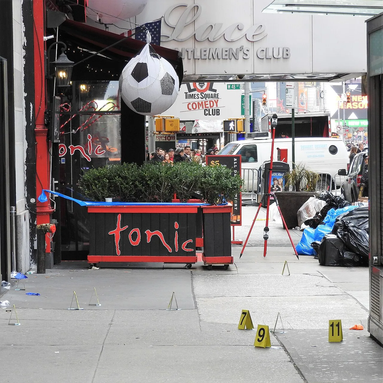 Cover image for NYC Double Stabbing Investigated as Hate Crime