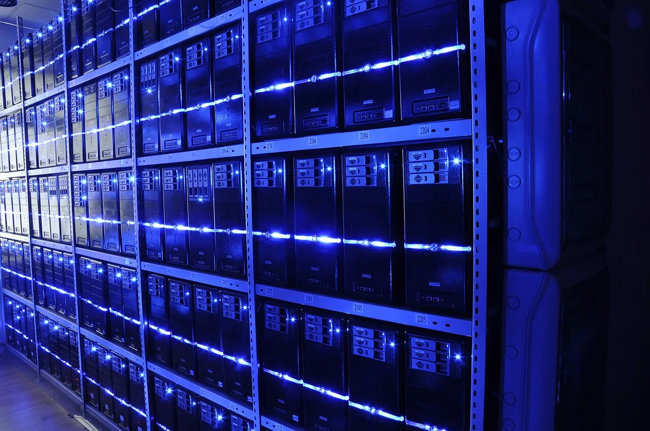 Cover image for Power Line Outage Exposes Data Center Problem