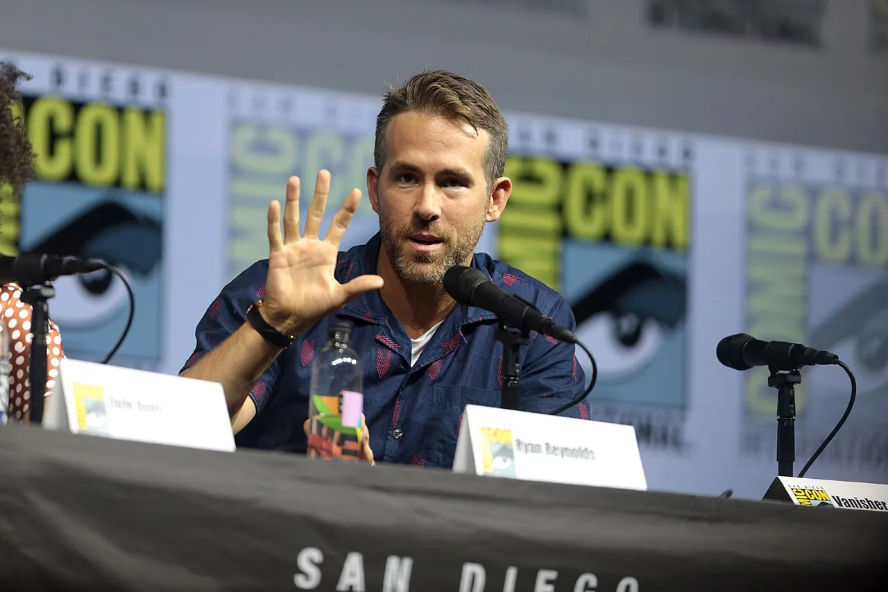 Cover image for Ryan Reynolds Crashes Comic-Con