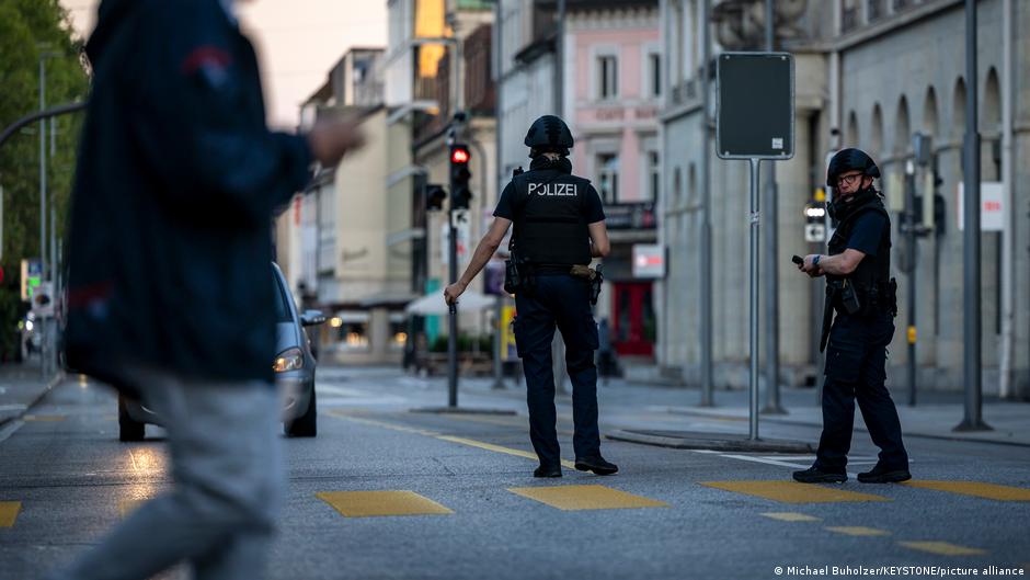 Swiss police report one dead and five injured after Aarau shooting