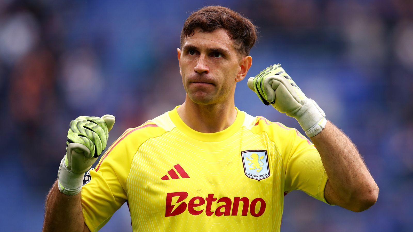 Chelsea sign Emi Martinez from Aston Villa