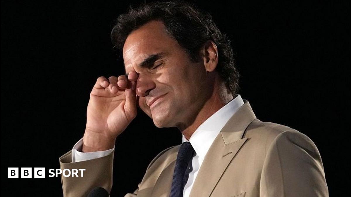 Tearful Roger Federer Inducted into International Tennis Hall of Fame