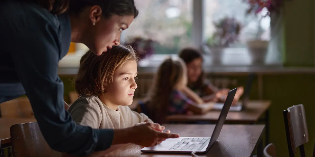 Gates Foundation pledges $400 million for school technology programs