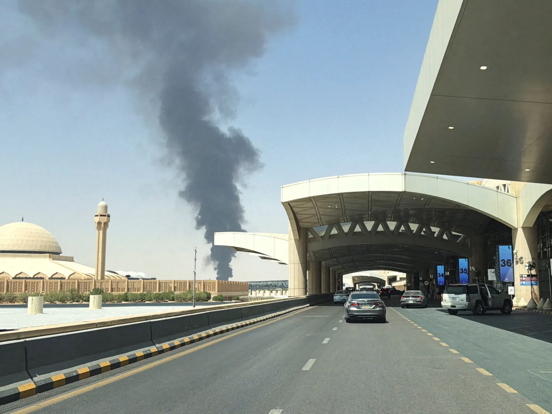 Iran Sets Peace Terms as Saudi Forces Thwart Riyadh Attack