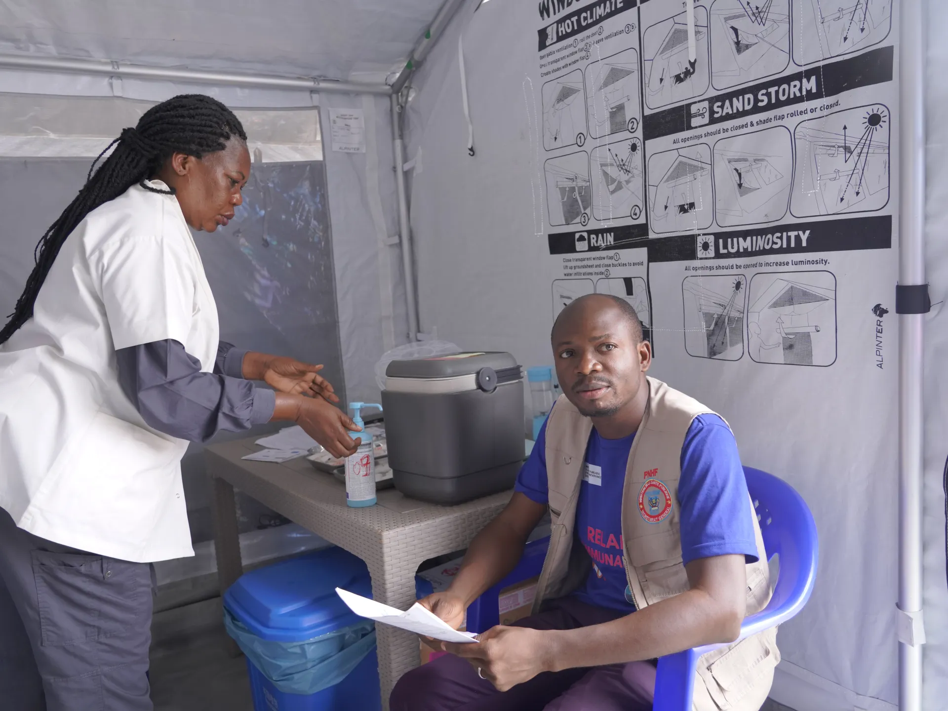 DR Congo rolls out Ebola vaccine for health workers as death toll rises