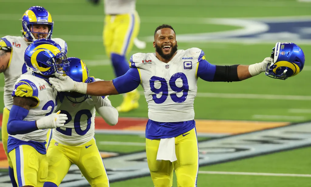 Aaron Donald Unretires, Returns to Rams for Super Bowl Push
