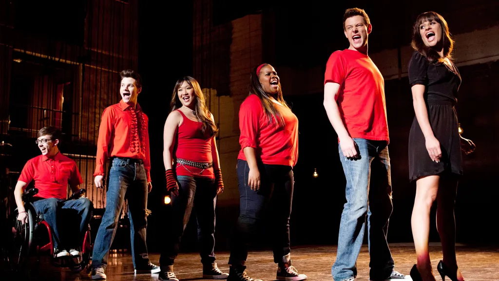 Ryan Murphy Finishes Glee Reboot Script as Original Cast Shows Enthusiasm