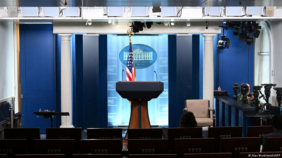 Judge Orders Trump to Restore White House Access for CNN and Politico