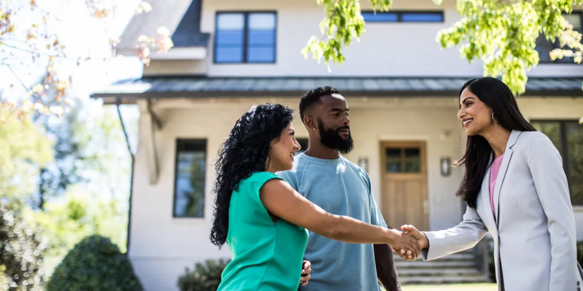 Home Sellers Offer Up to $20,000 in Incentives to Close Deals