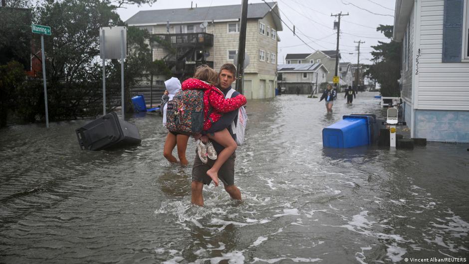 Nor'easter Slams Northeast US, Hundreds of Flights Canceled