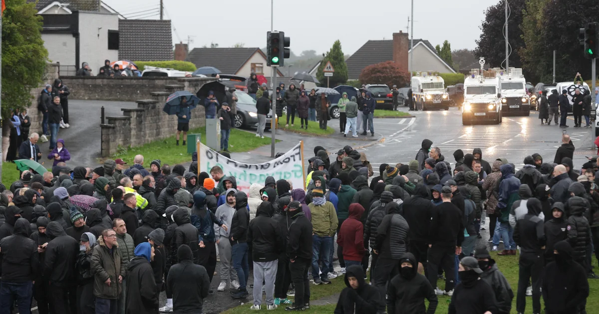 Northern Ireland March Approved for First Time Since Good Friday Agreement